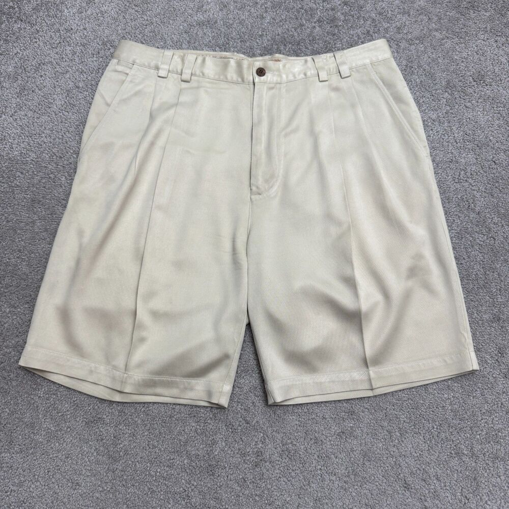 Vintage 90s Tommy Bahama Silk Pleated Chino Shorts Mens 36 ream Beige Casual Y2K